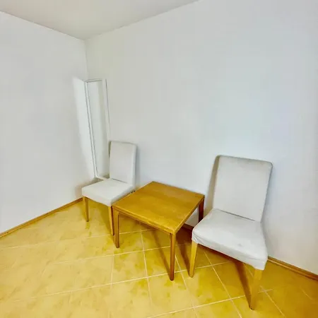 Ubytování v soukromí Mid-century